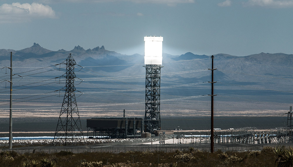July 26, 2017 - Controllers at the Ivanpah Solar Project (Photo by Dennis Schroeder / NLR)